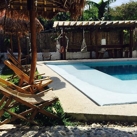 Casa Mia Resort Puerto Galera Exterior photo