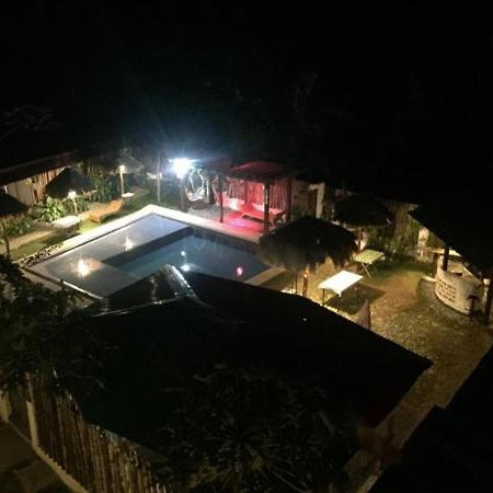 Casa Mia Resort Puerto Galera Exterior photo