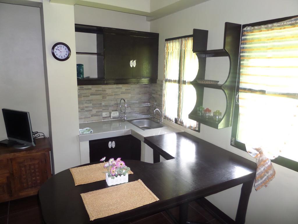 Casa Mia Resort Puerto Galera Room photo