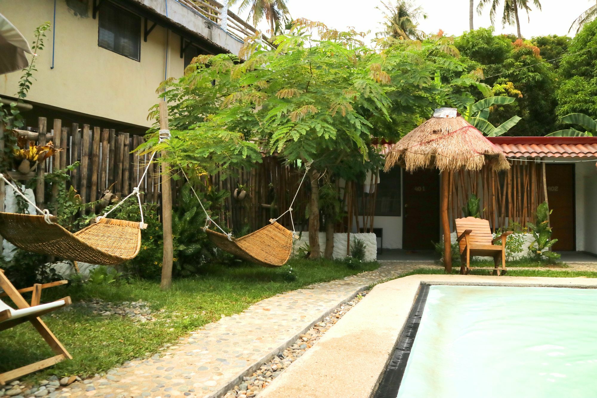 Casa Mia Resort Puerto Galera Exterior photo